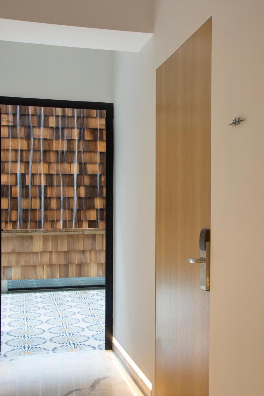 Coco-Mat Athens Jumelle Hotell Exteriör bild A door with a water curtain